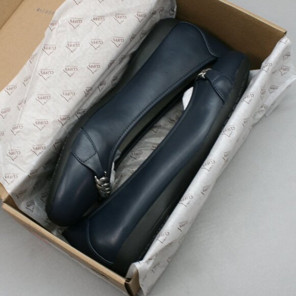 Cliffs Ladies 10 Wide White Mountain Charmed Navy Blue Ballet Flats Shoes Loafer - Picture 2 of 11